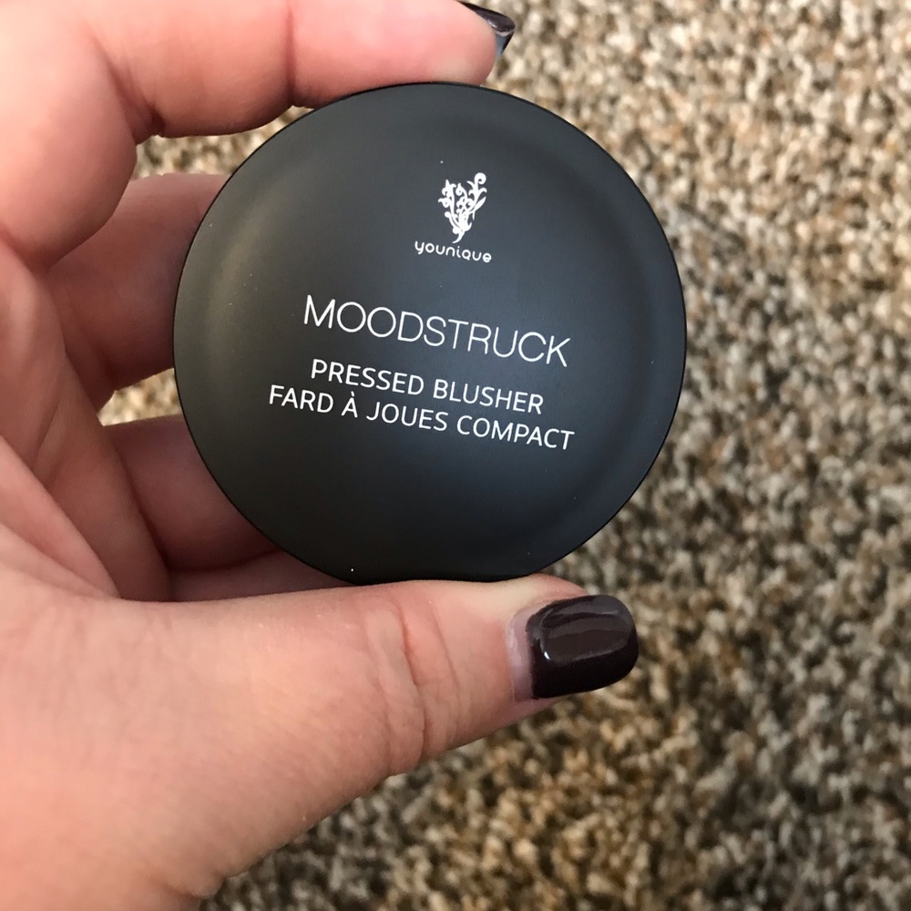 Younique blush